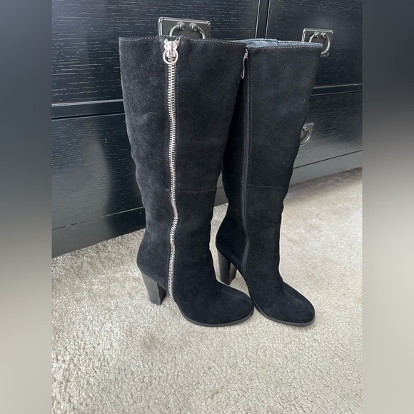 Ladies Suede Boots - Picture 4 of 5